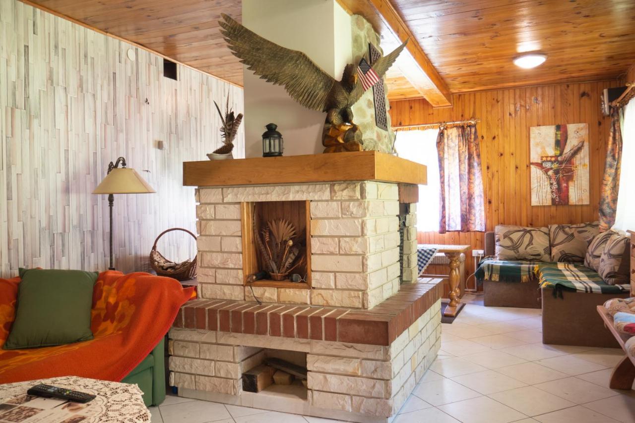 Villa Ptasi Spiew à Futoma Extérieur photo